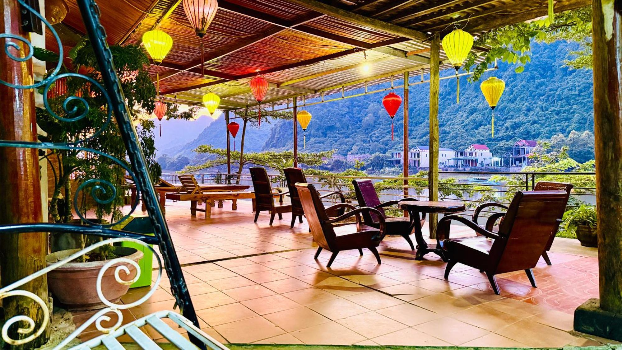 Phong Nha Coco Riverside Hotel Exterior photo